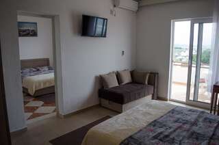 Апартаменты Apartments Basha 1 - Long Beach Улцинь Апартаменты с 2 спальнями и видом на море-3